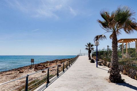 Villa i La Zenia, Alicante, La Zenia - € 890.000 | Ref: 2837-115-10-115 - foto 13