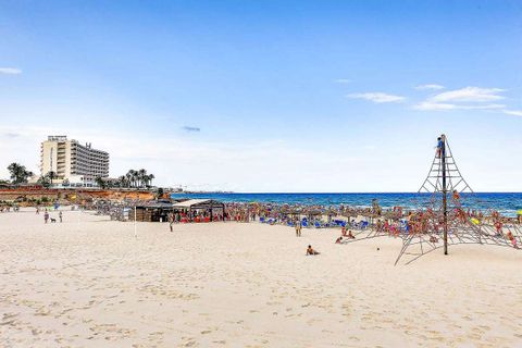 Villa i La Zenia, Alicante, La Zenia - € 890.000 | Ref: 2837-115-10-115 - foto 15