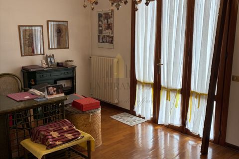 Villa i Stra, Venice, Stra - € 330.000 | Ref: 476 - foto 2