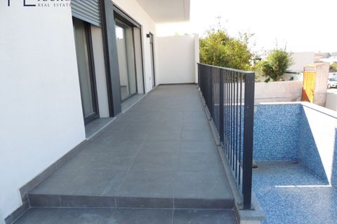 Villa i Odivelas, Lisbon, Odivelas - € 650.000 | Ref: YL1016(2) - foto 9