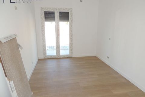 Villa i Odivelas, Lisbon, Odivelas - € 650.000 | Ref: YL1016(2) - foto 10