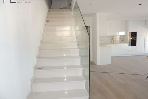 Villa i Odivelas, Lisbon, Odivelas - € 650.000 | Ref: YL1016(2) - foto 15