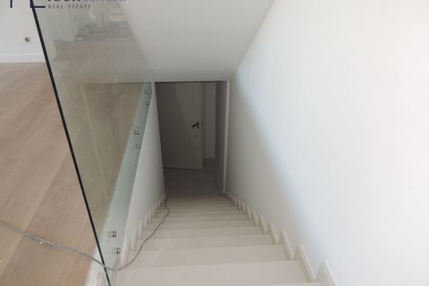 Villa i Odivelas, Lisbon, Odivelas - € 650.000 | Ref: YL1016(2) - foto 34