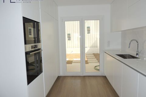 Villa i Amadora, Lisbon, Amadora - € 725.000 | Ref: YL1001 (2) - foto 7