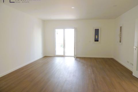 Villa i Amadora, Lisbon, Amadora - € 725.000 | Ref: YL1001 (2) - foto 9