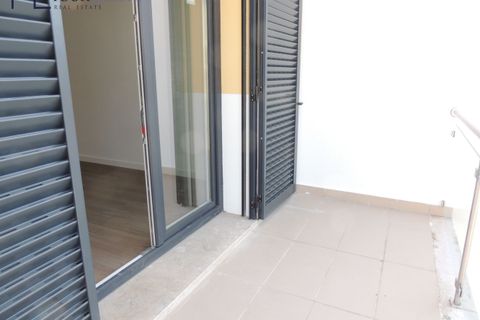 Villa i Amadora, Lisbon, Amadora - € 725.000 | Ref: YL1001 (2) - foto 10