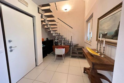 Dupleks i Caserta, Caserta, Caserta - € 389 000 | Ref: 5V23 - foto 33