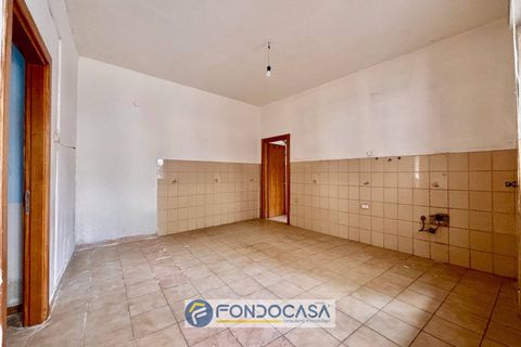 Leilighet i Aversa, Caserta, Aversa - € 100 000 | Ref: AVERSA - VIA FOSCOLO - foto 5