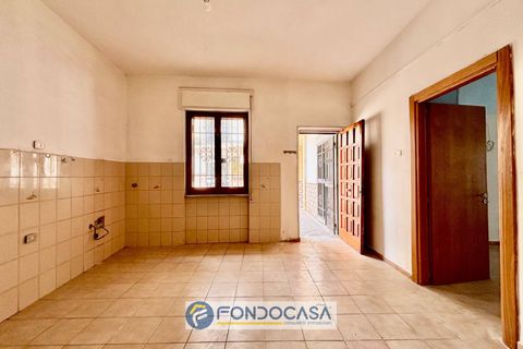 Leilighet i Aversa, Caserta, Aversa - € 100 000 | Ref: AVERSA - VIA FOSCOLO - foto 9