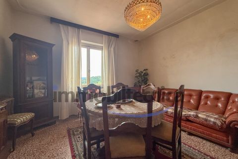 Villa i Arezzo, Arezzo, Arezzo - € 150.000 | Ref: V0218MG - foto 5