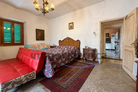 Villa i Arezzo, Arezzo, Arezzo - € 150.000 | Ref: V0218MG - foto 8