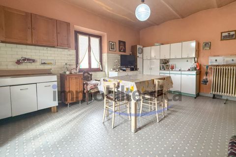 Villa i Arezzo, Arezzo, Arezzo - € 150.000 | Ref: V0218MG - foto 15