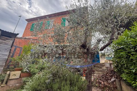 Villa i Arezzo, Arezzo, Arezzo - € 150.000 | Ref: V0218MG - foto 16