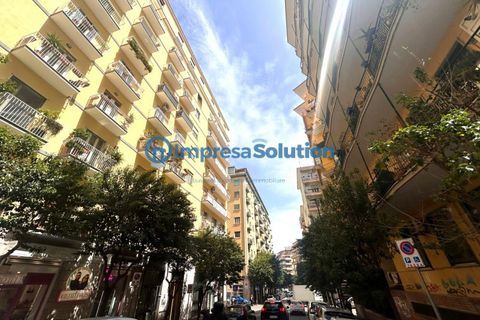 Erhvervsejendom i Naples, Naples, Naples - € 125.000 | Ref: vomero.b - foto 2