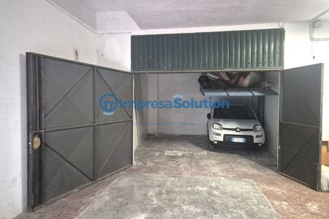 Garage i Naples, Naples, Naples - € 120.000 | Ref: vomero.d - foto 9