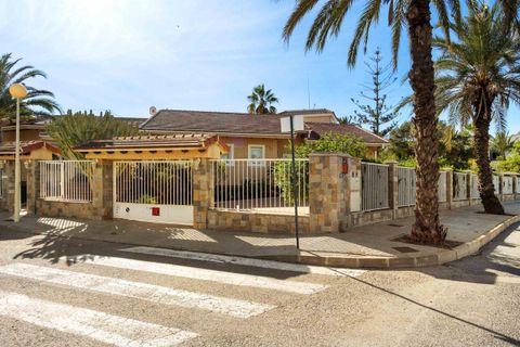 Villa i Cabo Roig, Alicante, Cabo Roig - € 1.550.000 | Ref: COL-18590 - foto 46