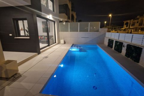 Villa i Torrevieja, Alicante, Torrevieja - € 650.000 | Ref: ES-37403 - foto 5