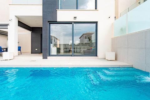 Villa i Torrevieja, Alicante, Torrevieja - € 650.000 | Ref: ES-37403 - foto 25