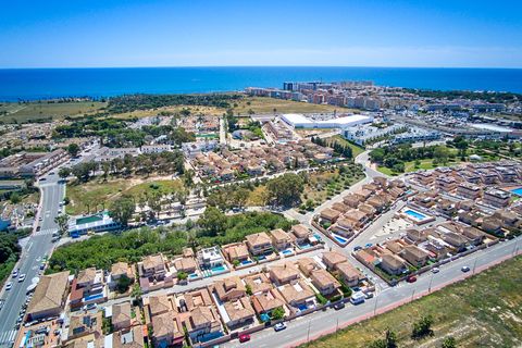 Villa i Punta Prima, Alicante, Punta Prima - € 235.000 | Ref: C-58082 - foto 6
