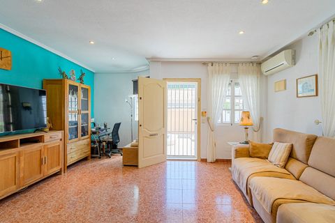 Villa i Punta Prima, Alicante, Punta Prima - € 235.000 | Ref: C-58082 - foto 11