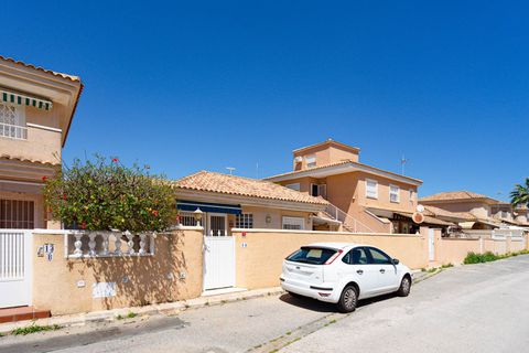 Villa i Punta Prima, Alicante, Punta Prima - € 235.000 | Ref: C-58082 - foto 40