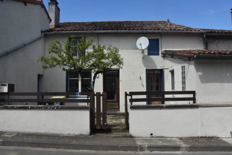 Landsbyhus i Payroux, Vienne, Payroux - € 79.000 | Ref: BVI85502 - foto 1