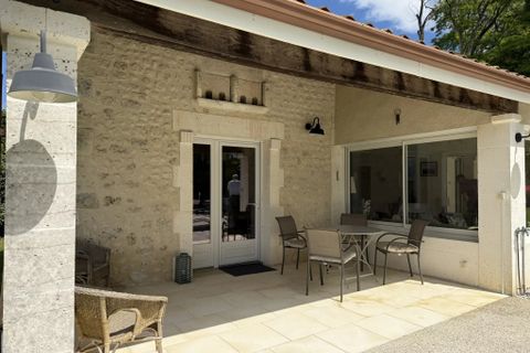 Villa a Pérignac, Charente, Pérignac - € 349.800 | Ref: BVI84733 - foto 15