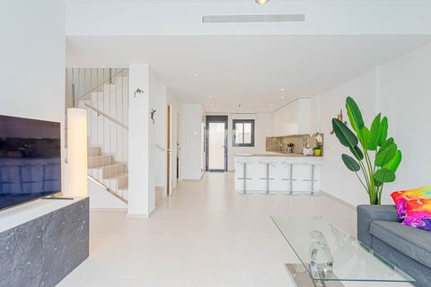 Villa i Punta Prima, Alicante, Punta Prima - € 650.000 | Ref: CLDE-83609 - foto 10