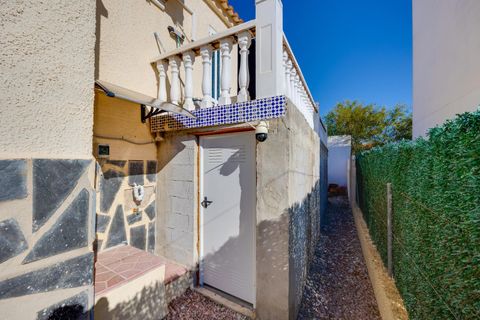 Villa i La Marina, Alicante, La Marina - € 239.969 | Ref: R-98708 - foto 41