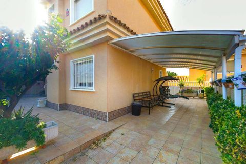 Villa a Torrevieja, Alicante, Torrevieja - € 325.000 | Ref: 37-459-11-927 - foto 4