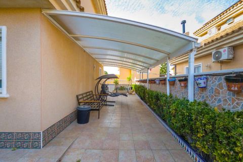 Villa a Torrevieja, Alicante, Torrevieja - € 325.000 | Ref: 37-459-11-927 - foto 5