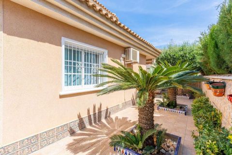Villa a Torrevieja, Alicante, Torrevieja - € 325.000 | Ref: 37-459-11-927 - foto 29