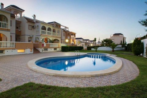 Lejlighed i Torrevieja, Alicante, Torrevieja - € 275.000 | Ref: 15-205-11-527 - foto 2