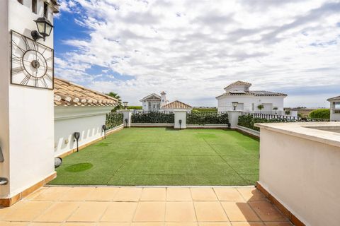 Villa in La Torre Golf Resort, Murcia - photo 3