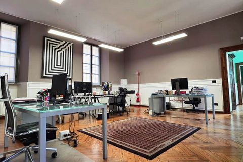 L'establiment comercial a Vigevano, Pavia, Vigevano - € 1.500/mes | Ref: 26 AB - UFFICI - foto 6