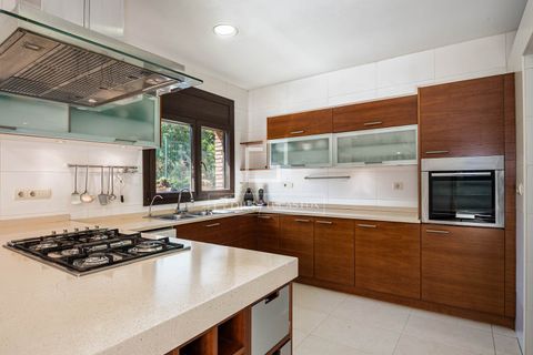 Villa a Valldoreix, Barcelona, Valldoreix - € 1.890.000 | Ref: STC66635 - foto 28