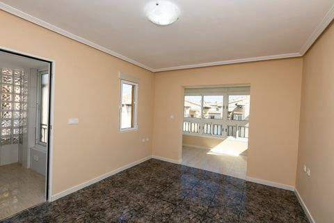 Stadthaus in Punta Prima, Alicante, Punta Prima - € 179.000 | Ref: 13793 - Foto 10