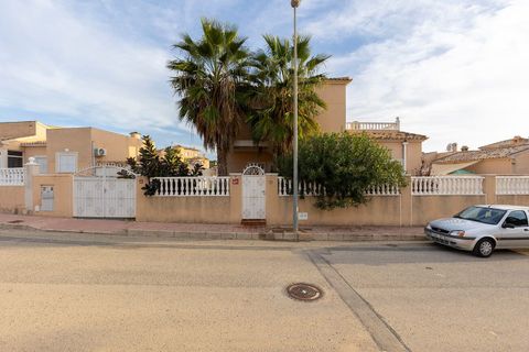 Villa a Almoradi, Alicante, Almoradi - € 385.000 | Ref: MLSC43633/13477 - foto 32
