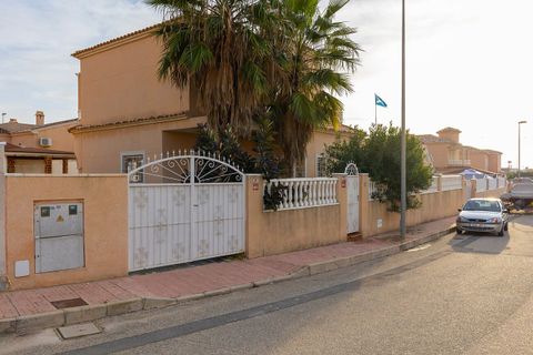 Villa a Almoradi, Alicante, Almoradi - € 385.000 | Ref: MLSC43633/13477 - foto 36