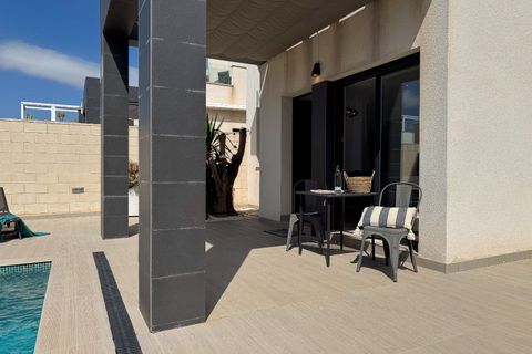 Villa i Rojales, Alicante, Rojales - € 389.000 | Ref: MLSC2211134/13477 - foto 4