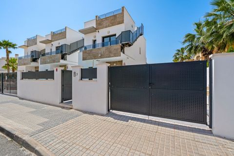 Villa i Torrevieja, Alicante, Torrevieja - € 479.000 | Ref: MLSC1674628/13477 - foto 1