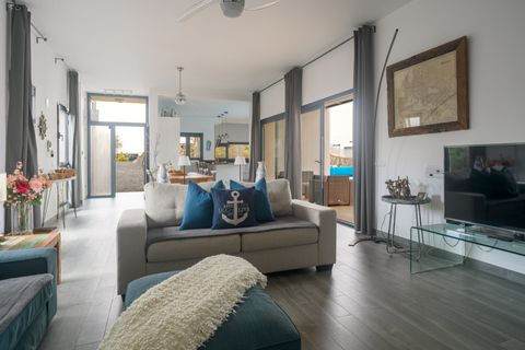 Villa a La Oliva, Fuerteventura, La Oliva - € 1.600.000 | Ref: LUX0003 - foto 3