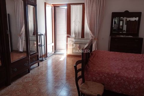 Villa a Sutri, Viterbo, Sutri - € 290.000 | Ref: CBI034-30-298 - foto 17