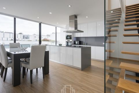 Rækkehus i Ovar, Aveiro, Ovar - € 450.000 | Ref: 402-Fu - foto 1