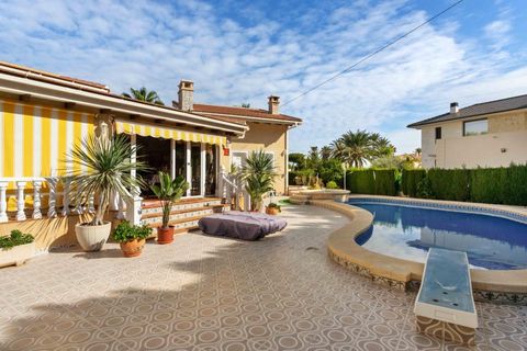 Villa i Cabo Roig, Alicante, Cabo Roig - € 1.550.000 | Ref: AG19152157 - foto 37