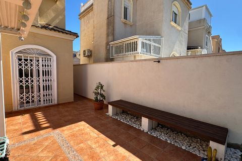 Villa a Torrevieja, Alicante, Torrevieja - € 399.000 | Ref: CLDZCJ-73264 - foto 37