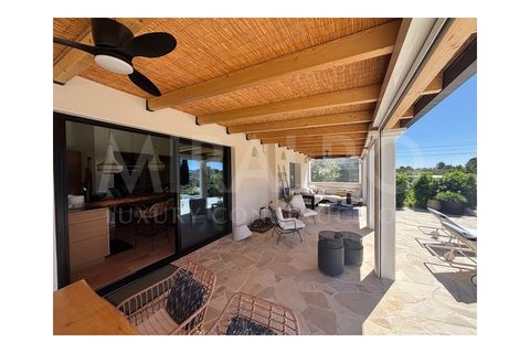 Villa a Montgo, Alicante, Montgo - € 2.190.000 | Ref: MRD24-242 - foto 4