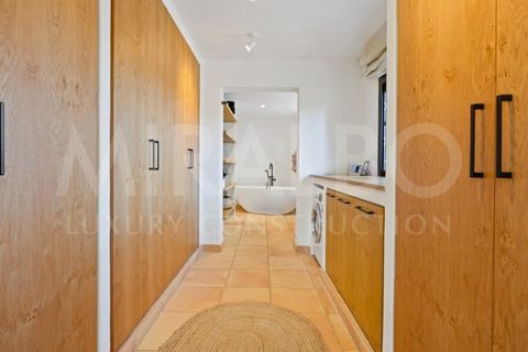 Villa a Montgo, Alicante, Montgo - € 2.190.000 | Ref: MRD24-242 - foto 11