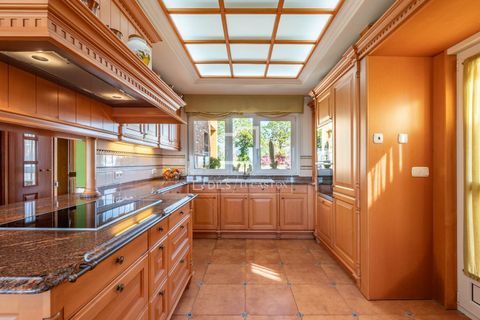 Villa a Oleiros, Coruna, Oleiros - € 1.350.000 | Ref: VIG68087 - foto 4