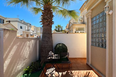 Villa i Torrevieja, Alicante, Torrevieja - € 399.000 | Ref: MCO-55719 - foto 36